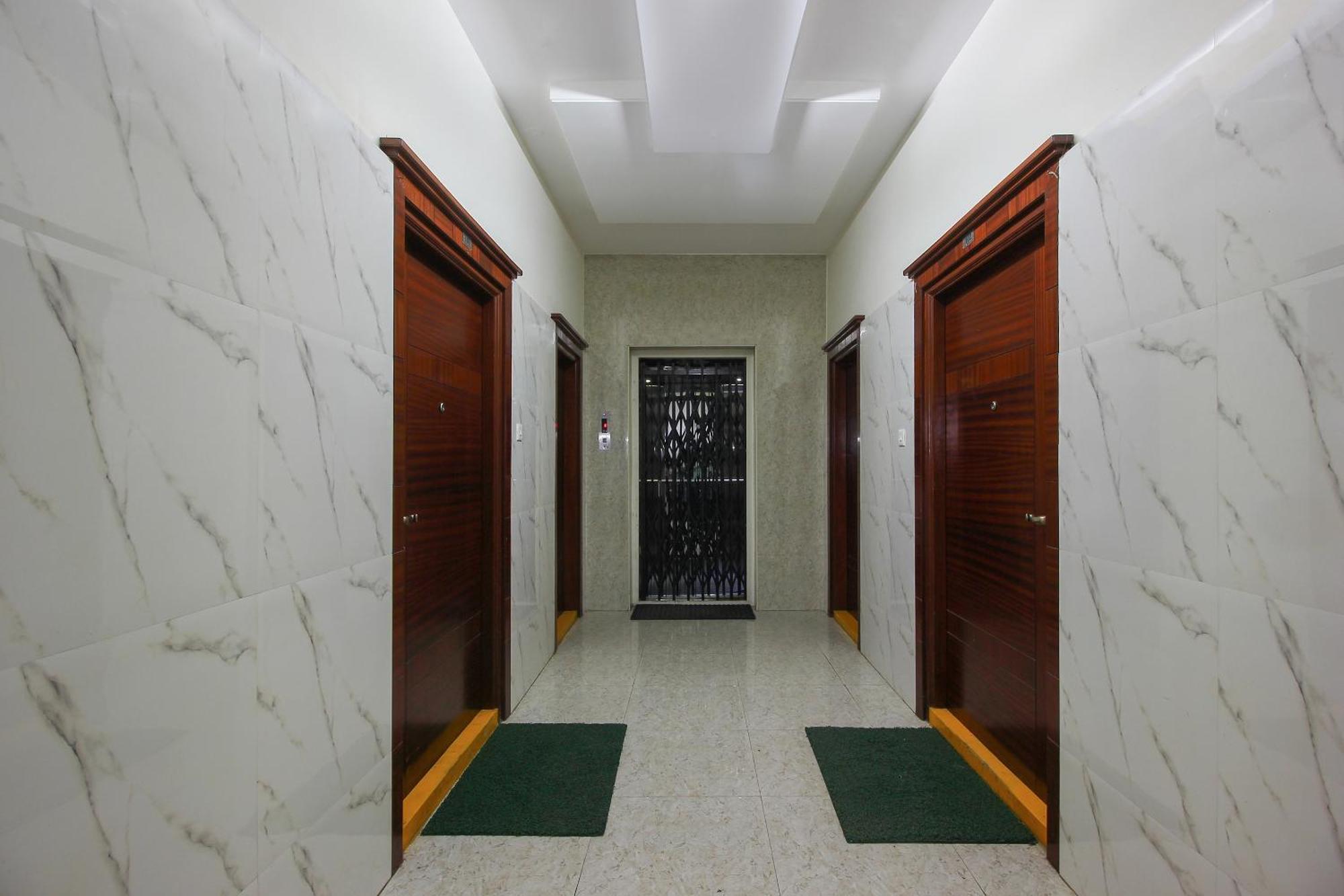 Collection O Madhapur Hotel Kondapur  Exterior photo